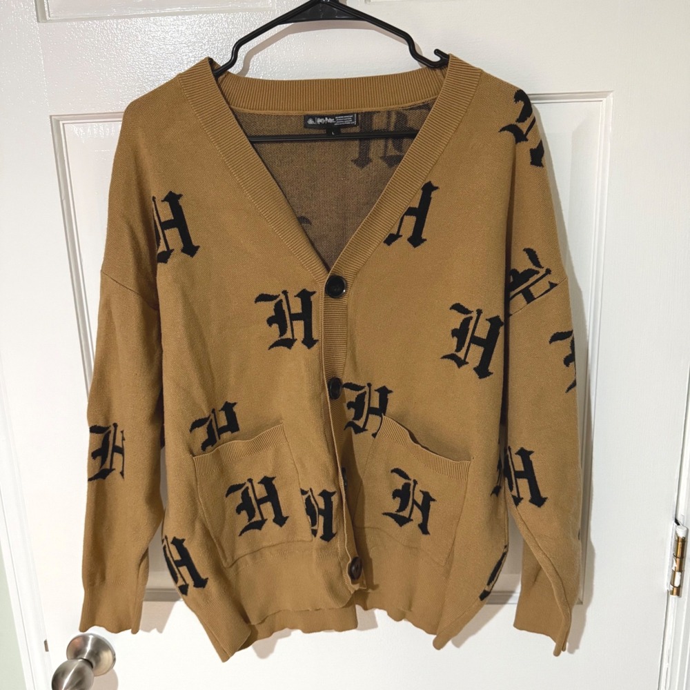 Harry Potter Wizarding World H Monogram Cardigan Sweater Tan Black Large